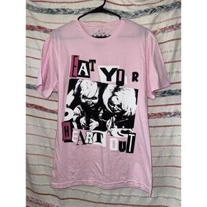 Official Bride Of Chucky Eat Your Heart Out Horror Graphic T-Shirt M Pink